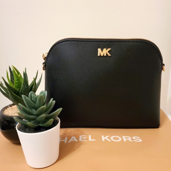 MICHAEL KORS BUCKET BAG - Picture 3 of 4
